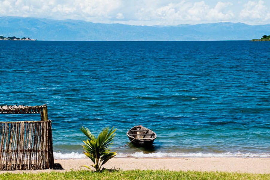 Lake Tanganyika, Eastern border (Uvira, Kalemie), DR Congo